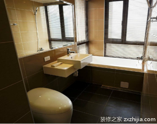 小面积厕所怎么装修