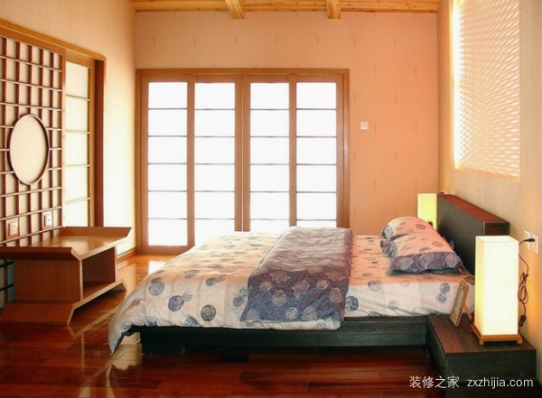 卧室推拉门