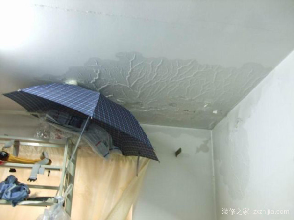 楼上漏水楼下怎么修