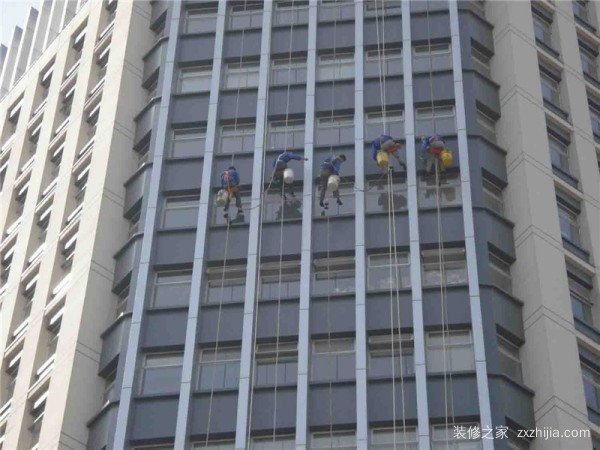 清洗外墙