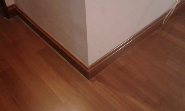  踢脚线地暖的缺点 