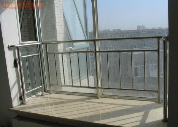 室内阳台护栏