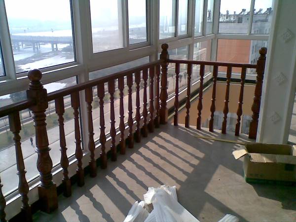室内阳台护栏