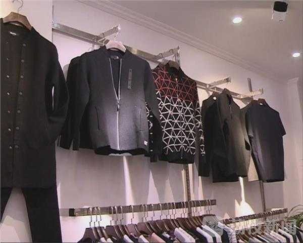 服装店墙面用什么材质